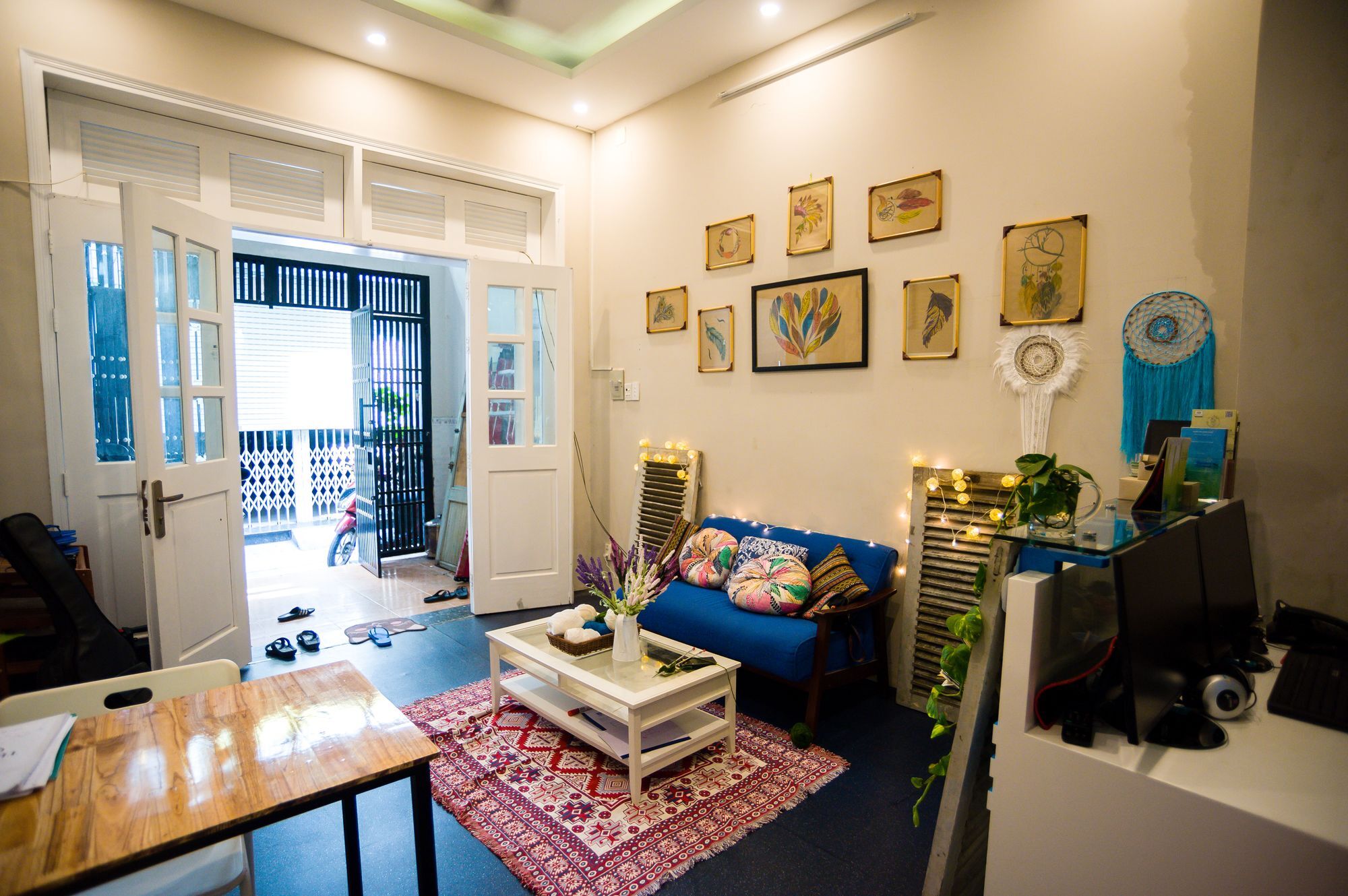 Saigon Khách sạn *